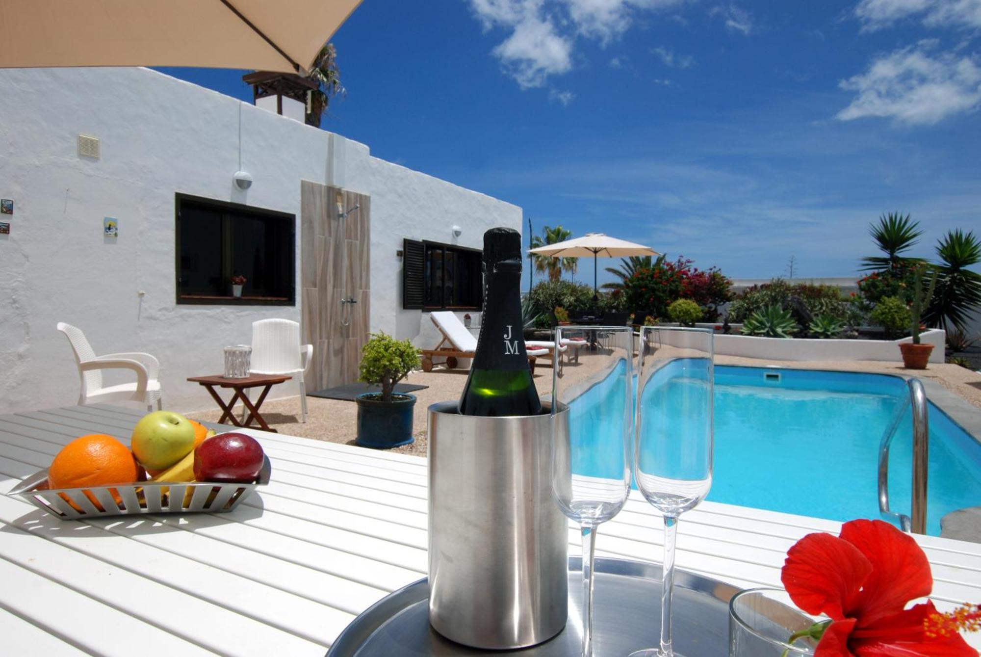 Villa Casa Azmira Del Mar Guatiza Exterior foto